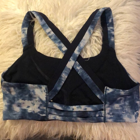 Lululemon sports bra, size 6, blue - Picture 2 of 3